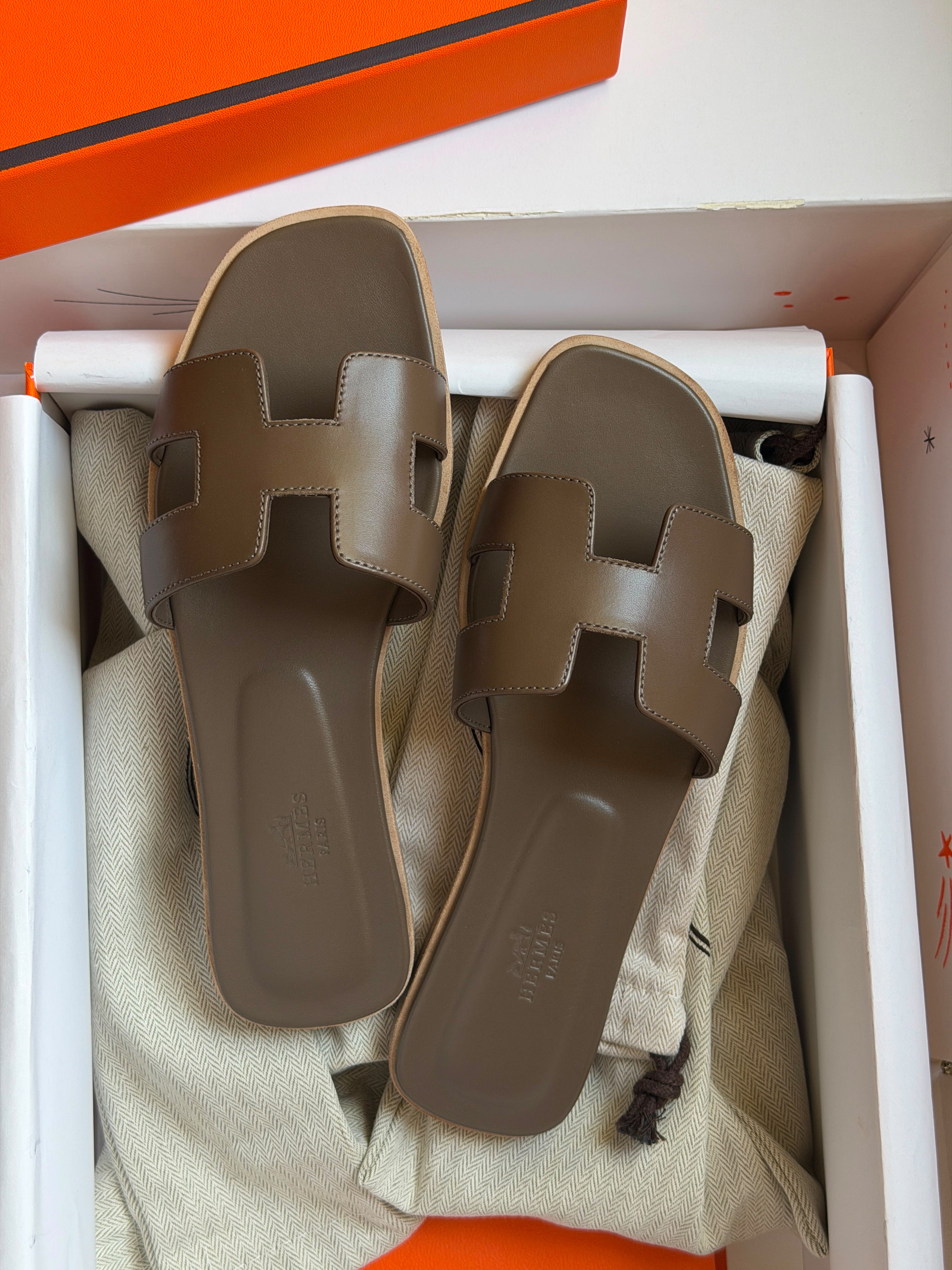 Hermès slippers