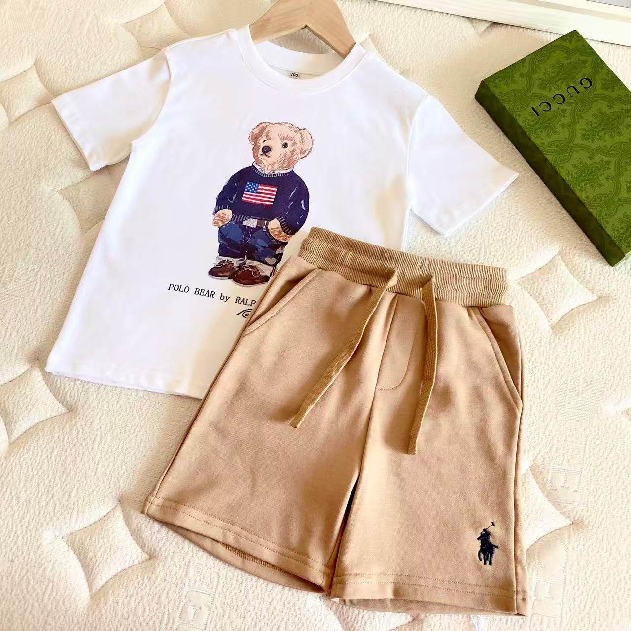 Kids clothes